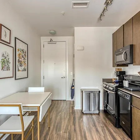 Charming Pet-Friendly Studio In Dc Rooftop Deck-2