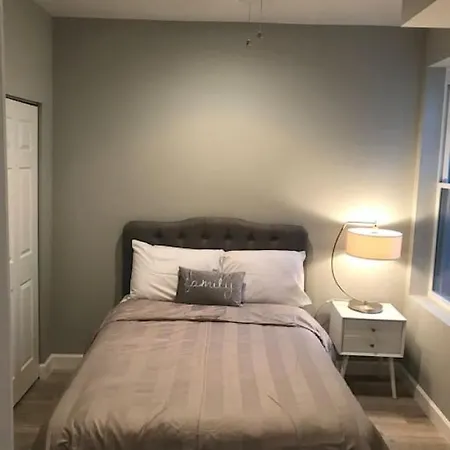 Home Away Home - Chic 2 Bedroom Capitol Hill Dc-2