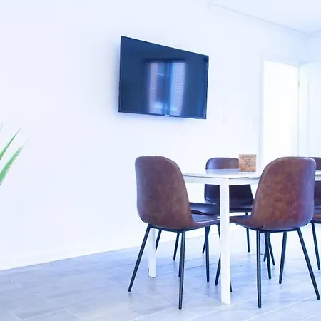 Stunning 2-Unit Rental Only Steps Away From The White House-3