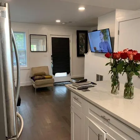 Cozy 2/1.5 Getaway In Lily Ponds-3