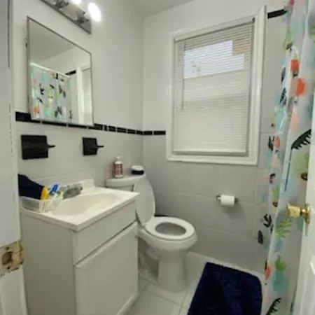 Lovely One Bedroom-3