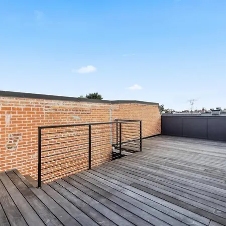 Logan Circle Penthouse And Rooftop Unit A-3