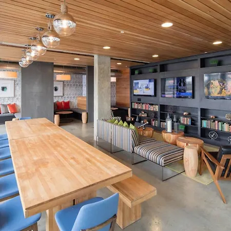 Shaw Studio W Gym Wd Nr Metro U St Bars Wdc-351-3