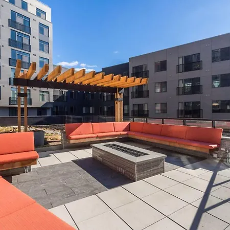 H St 1Br W Pool Gym Wd Steps From Wf Wdc-317-2