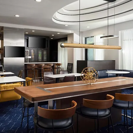 Courtyard By Marriott Washington Capitol Hill/Navy Yard-3