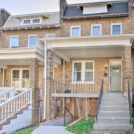 4Br+Parking Central Townhouse Walk To Metro&Shops-3