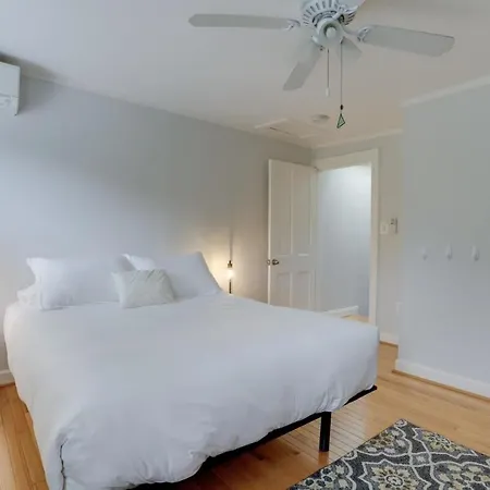 Sojourn Historic Location 2 Bedroom 2 Ba-2