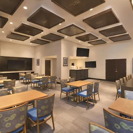 Hampton Inn & Suites Washington, D.C. - Navy Yard-2