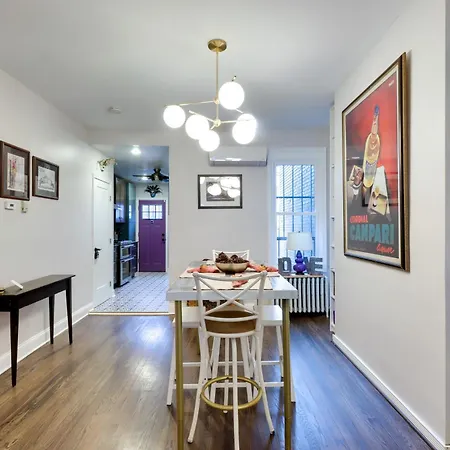 Unique Dc Row House Near Historic H Street!-3