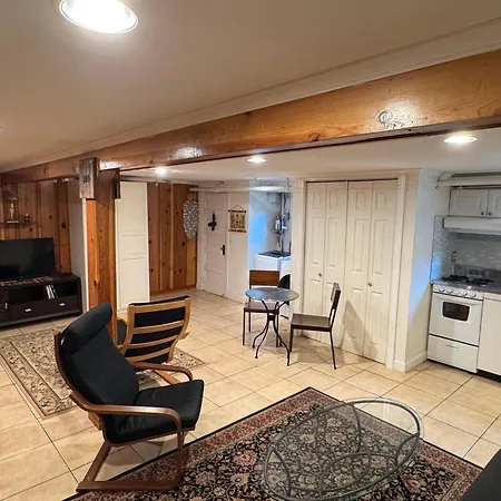 First Floor One Bedroom Apartment With Full Kitchen & Bath-2