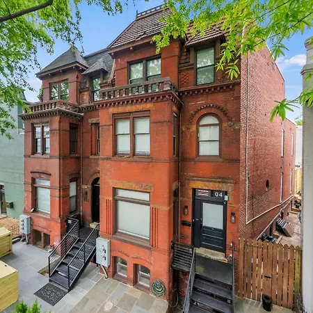 Spacious, Historic Logan Circle Rowhouse-3