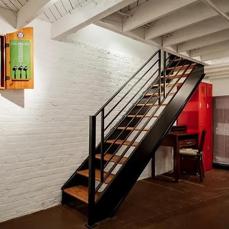 The E St Retreat Lovely 3-Br Nestled Between H St & Eastern Market-3