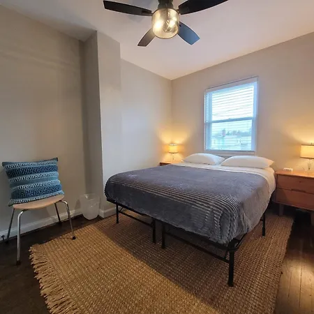 Capitol Hill Adj Home With Free St Parking & Metro Access-3