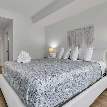 Fully Furnished Apartment In Washington Near Logan Circle-3
