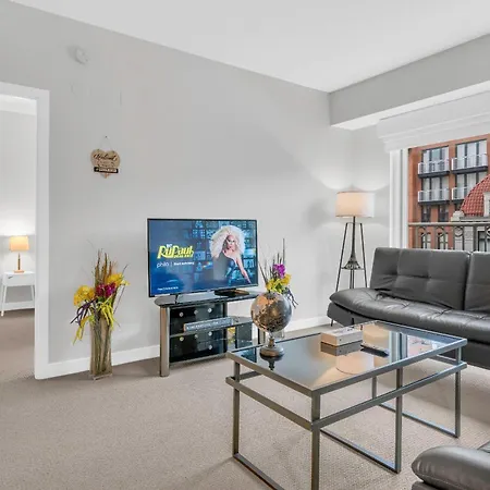 Heaven On Washington Fully Furnished Apartments-2