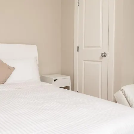 Fully Furnished Apartment In Washington Near Logan Circle-3