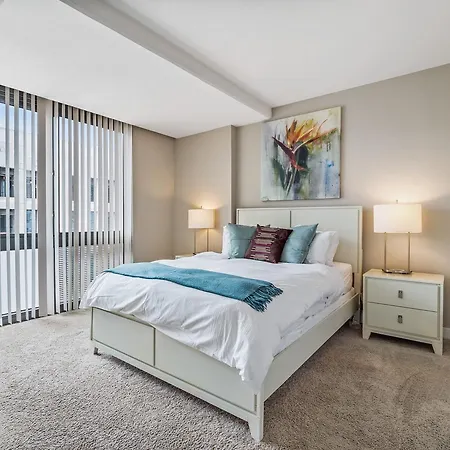 Global Luxury Suites At The National Mall-3