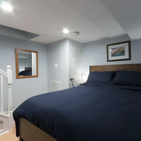 Luxury 2 Bedroom Apartment W/ Free Parking-2