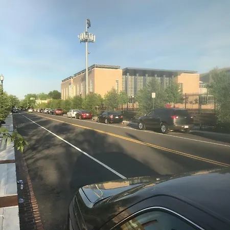 Steps To Convention Center, Downtown Dc, And Metro Station: Private And Comfortable Bedroom/Bathroom-3