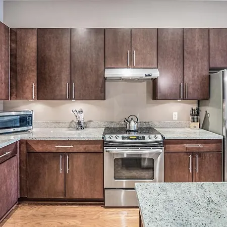 Global Luxury Suites At Foggy Bottom-3