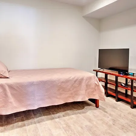 Peggys Place D C Home With Deck Near Downtown!-2