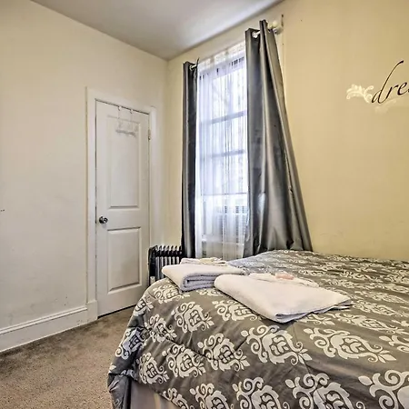Charming Dc Escape About 1 Mi To The Navy Yard!-2