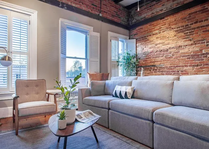 Ideal Georgetown Stay \ Parking! \ W/D