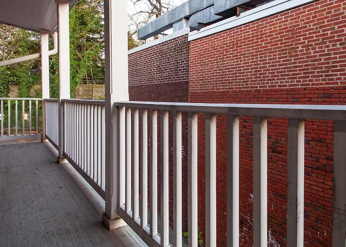 Ideal Georgetown Stay \ Parking! \ W/D