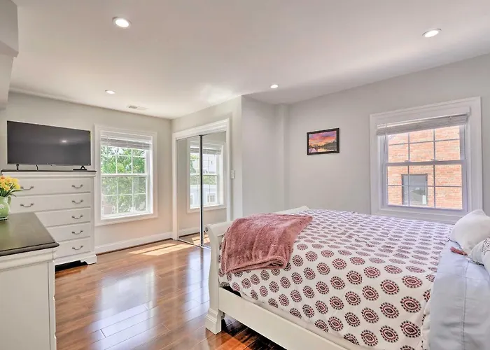 6 Mi To Capitol Hill: Spacious Family Home In Dc Washington