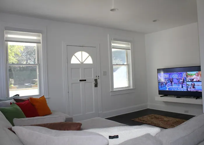 Cozy Dutch Colonial Home