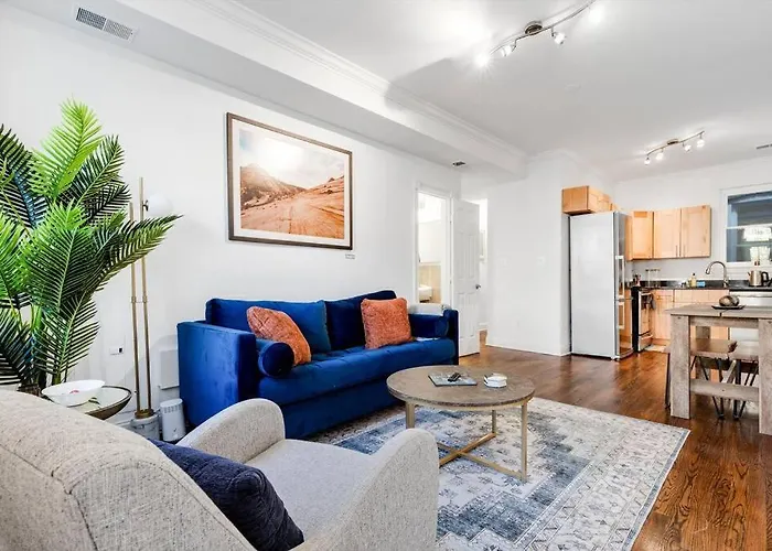 Classic Dc Rowhome 2-Bedrooms Close To Metro Washington