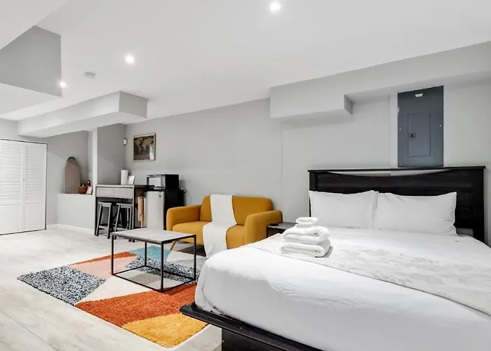 Minimalist English Basement Private Suite