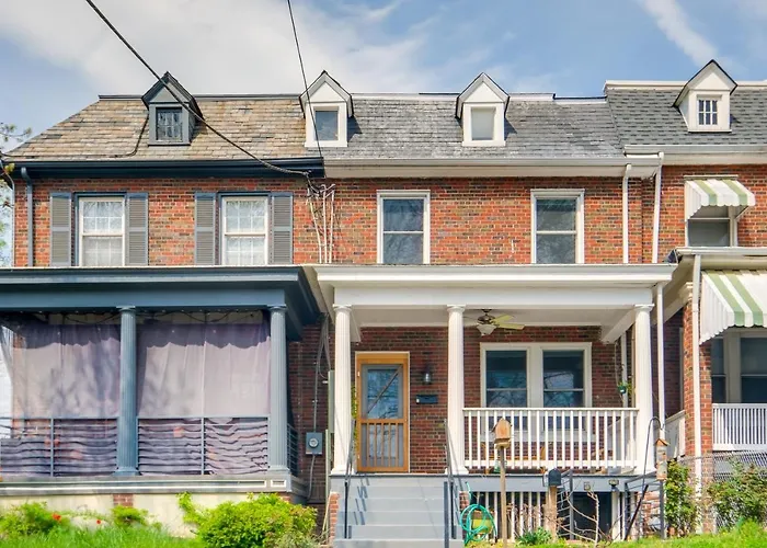 Washington, Dc Townhome With Deck And Gas Grill