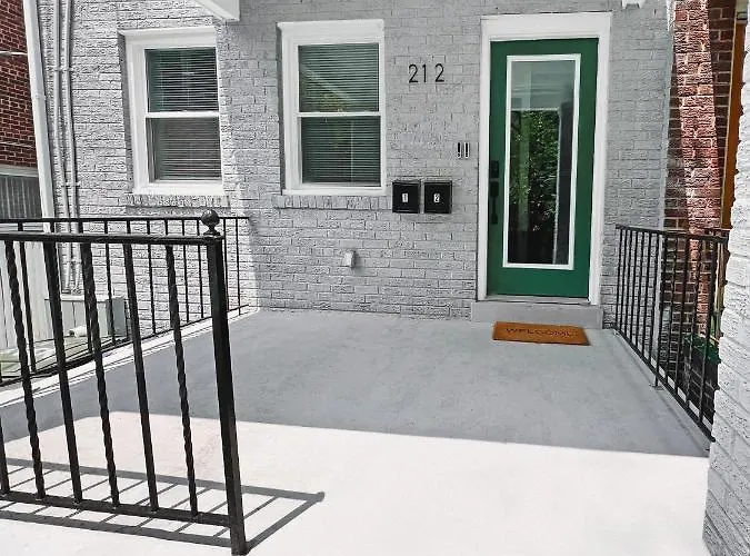 Rivera Properties 2Br/3Ba Apartment