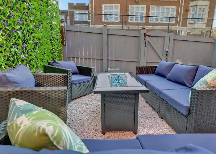 Historic Petworth Homestay