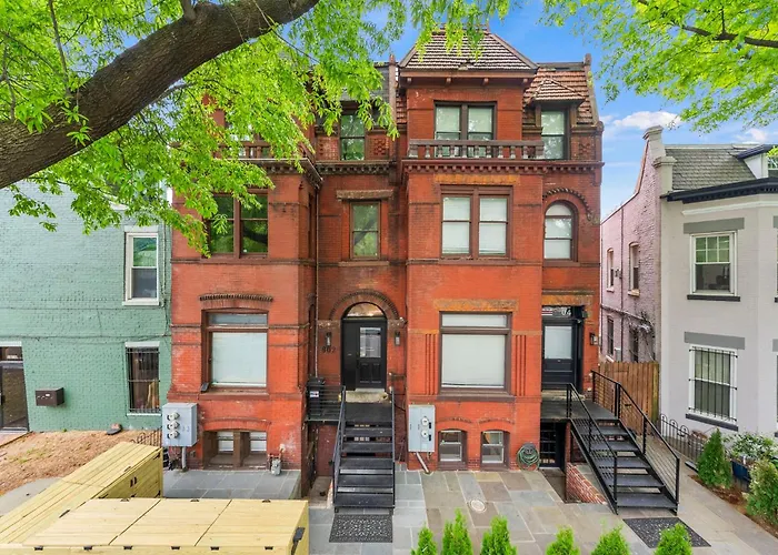 Spacious, Historic Logan Circle Rowhouse