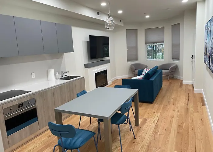 2Bd 2Ba Apartment In Townhouse