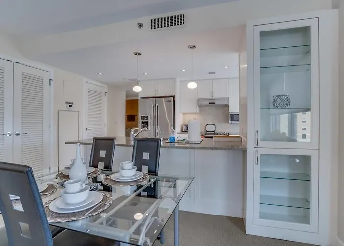 2 Bedroom Apartment Located In Washington Dc'S Penn Quarter Apts
