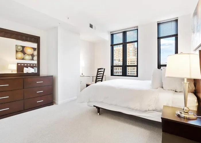 Global Luxury Suites At The Convention Center